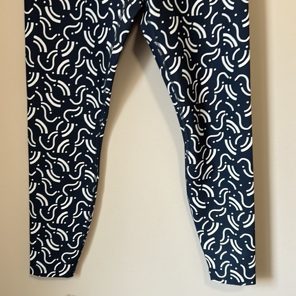 Johnny Was Calme Leggings Endurance High Waist Navy Blue and White Sz M NEW - Picture 3 of 10